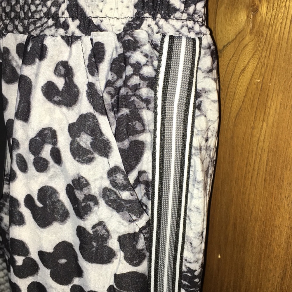 C-Mode Palazzo Pants - Picture 2 of 4